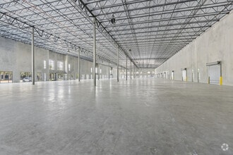 9220 Kirby Dr, Houston, TX à louer Photo intérieure– Image 2 sur 4