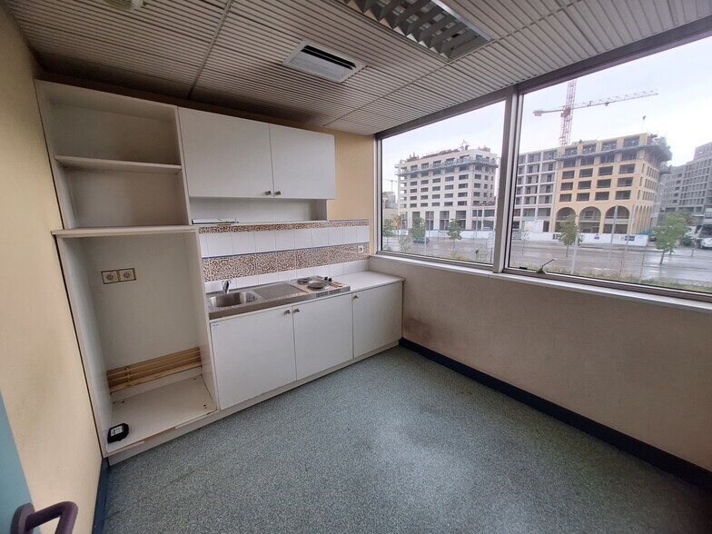 Bureau dans Bègles à vendre - Photo de l’immeuble – Image 3 sur 7