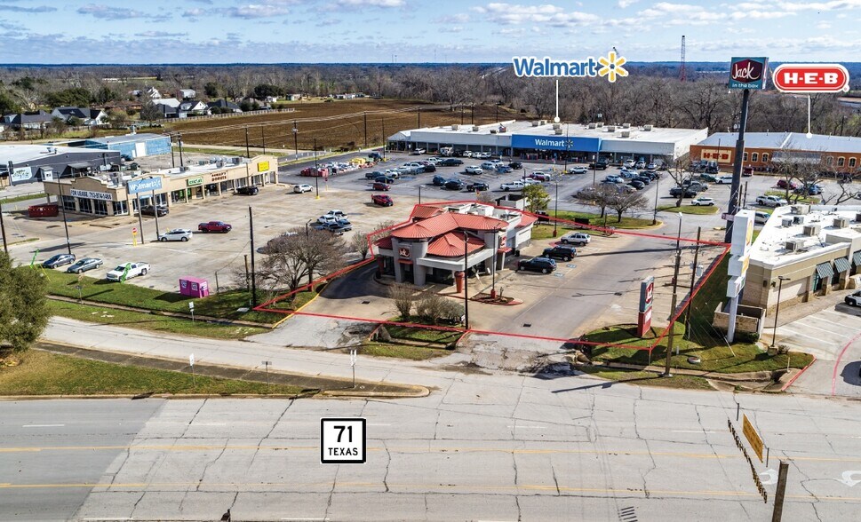 2209 Highway 71 S, Columbus, TX à louer - Photo de l’immeuble – Image 2 sur 4