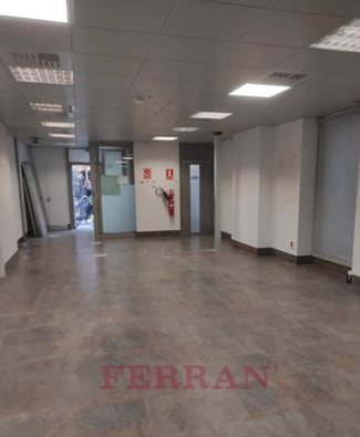 Plus de détails pour Local commercial à louer