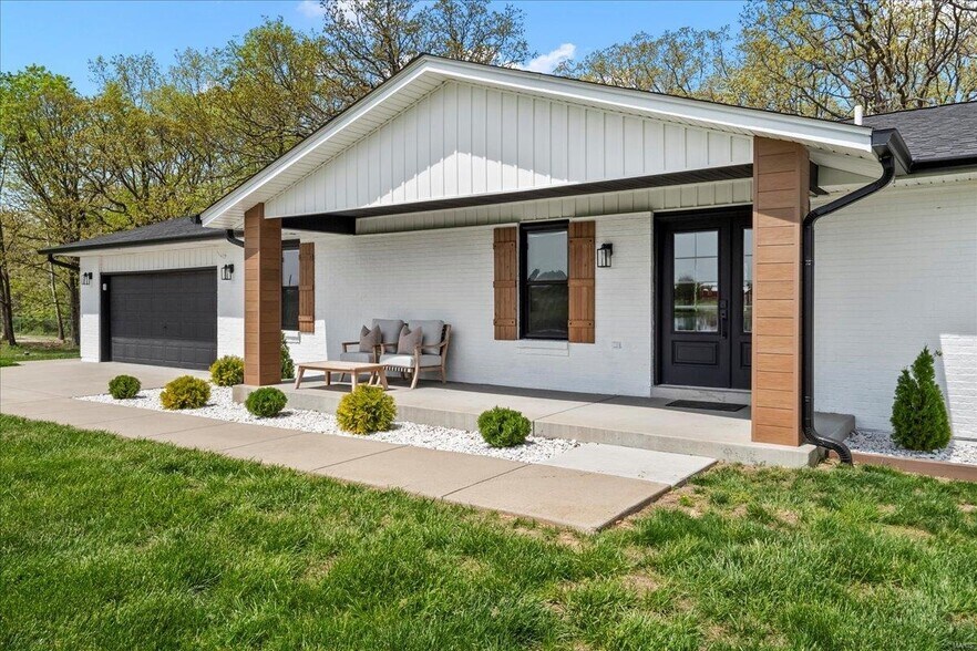 636 Schultz Ct, Foristell, MO à vendre - Photo de l’immeuble – Image 2 sur 37