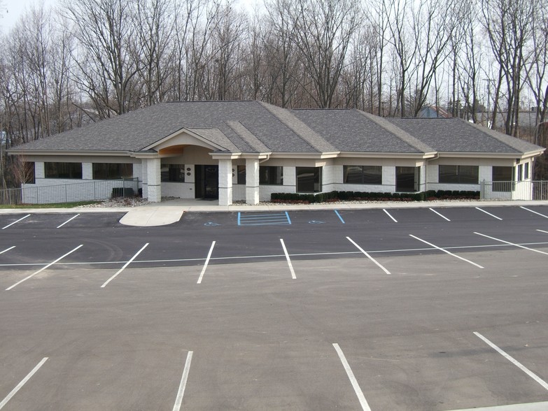 7250 Dixie Hwy, Clarkston, MI à louer - Photo de l’immeuble – Image 2 sur 2