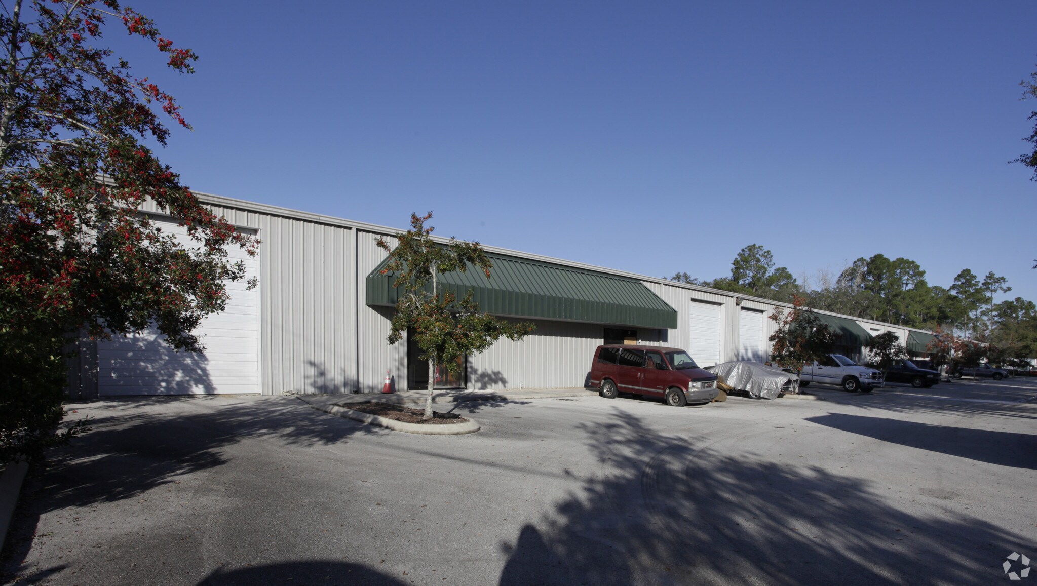 2745 Industry Center Rd, Saint Augustine, FL à louer Photo principale– Image 1 sur 12