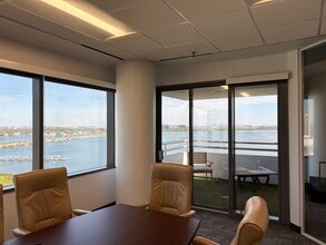 2701 N Rocky Point Dr, Tampa, FL à louer Photo intérieure– Image 1 sur 3