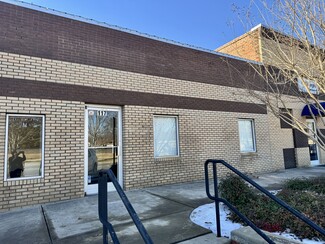 Plus de détails pour 117 W Pennsylvania Ave, Bessemer City, NC - Bureau à louer