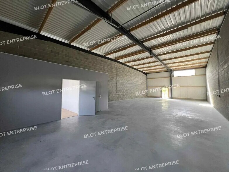 Bureau dans Iffendic à louer - Photo intérieure – Image 2 sur 3