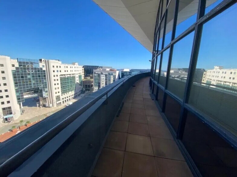 Bureau dans Nice à vendre - Photo de l’immeuble – Image 3 sur 19