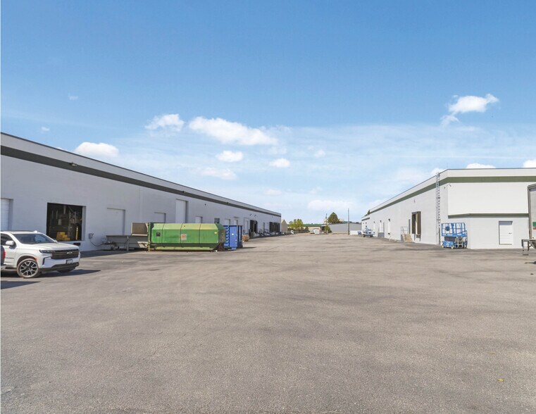 865-955 W Amity Rd, Boise, ID à louer - Photo de l’immeuble – Image 2 sur 6