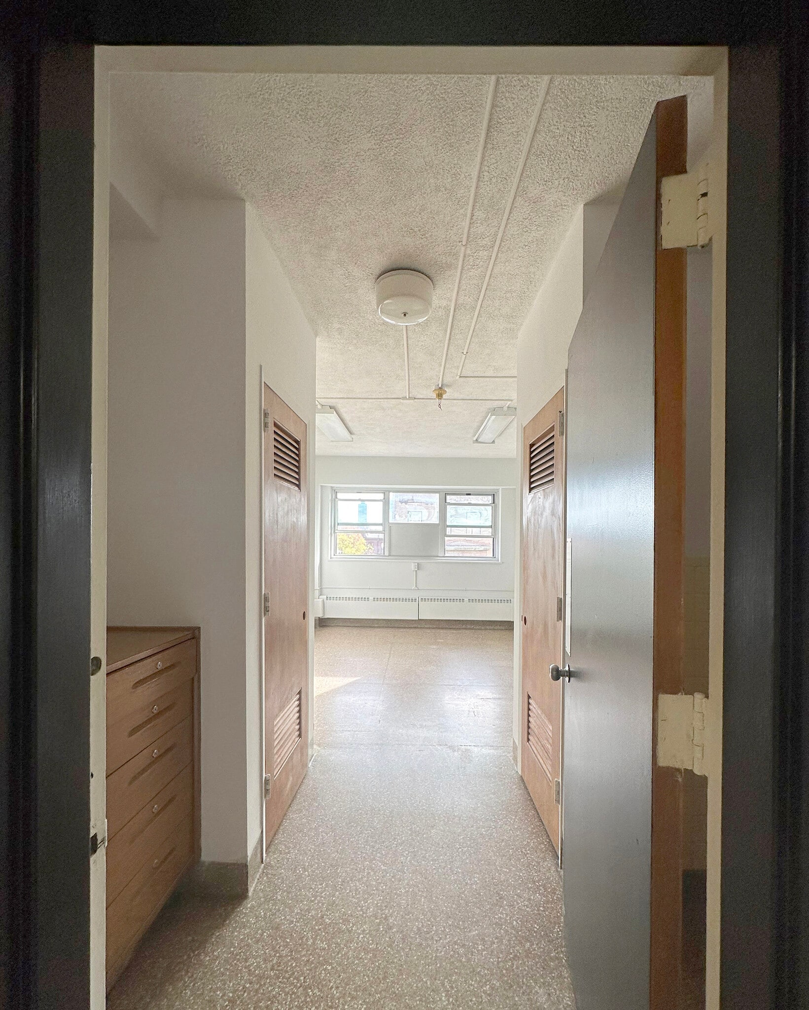 135 Erie St, Jersey City, NJ à louer Photo de l’immeuble– Image 1 sur 8