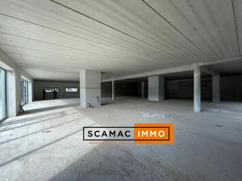 Local commercial dans La Valette-du-Var à louer - Photo de l’immeuble – Image 3 sur 6