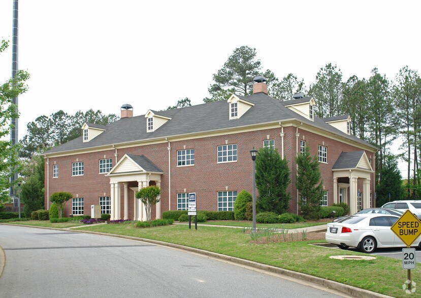 9810 Medlock Bridge Rd, Johns Creek, GA à louer - Photo principale – Image 1 sur 2