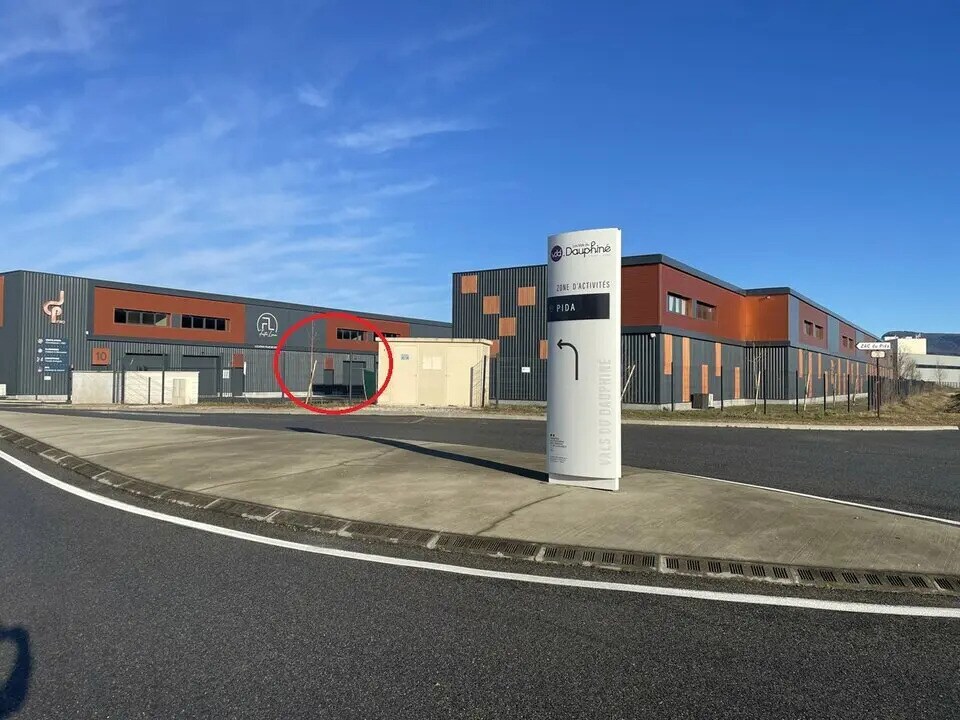 Local d'activités dans Aoste à vendre Photo de l’immeuble– Image 1 sur 9