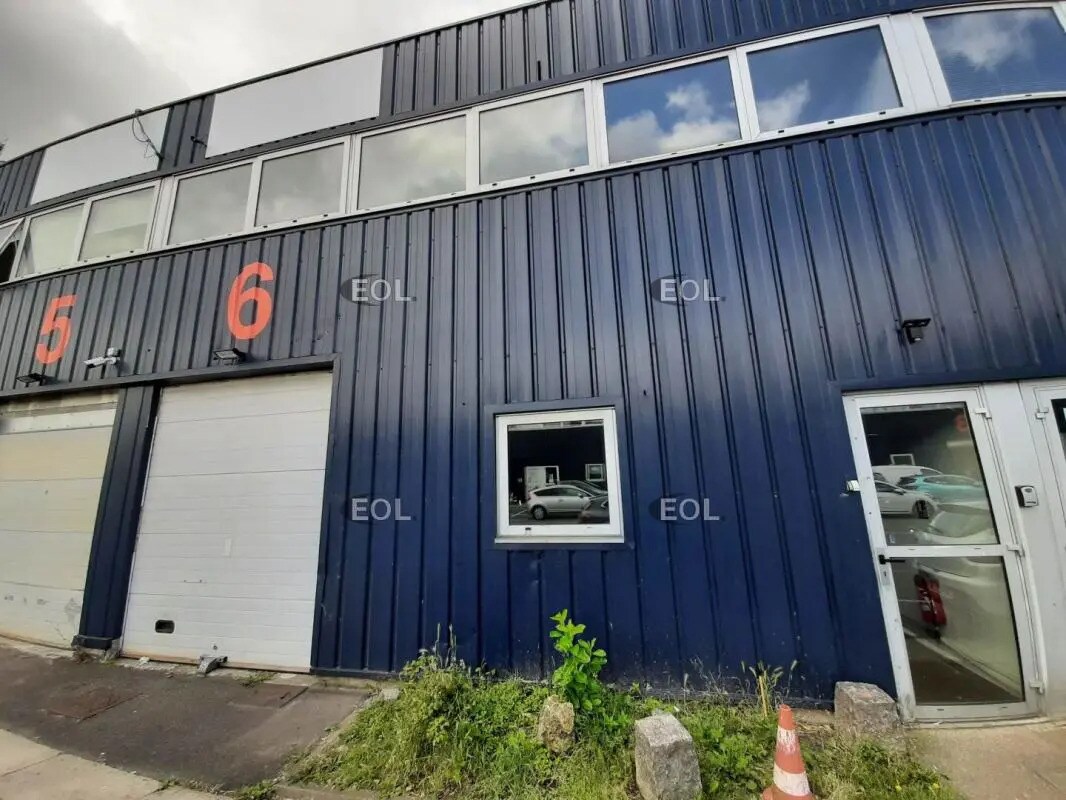 Local d’activités dans Chilly-Mazarin à louer Photo de l’immeuble– Image 1 sur 5