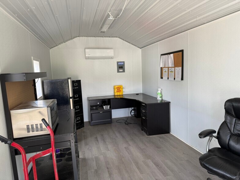 46789 National Rd, St Clairsville, OH à vendre - Photo de l’immeuble – Image 2 sur 10