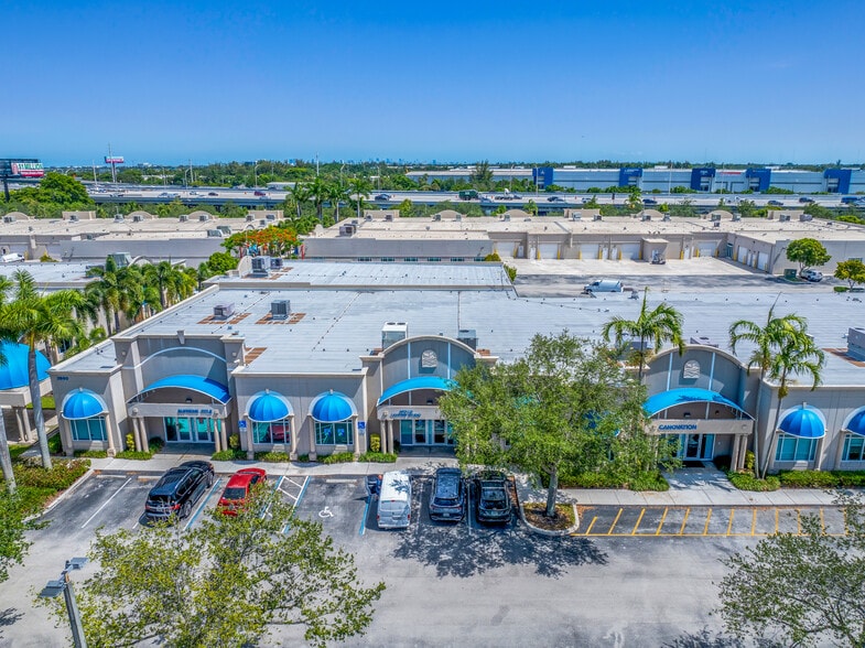 2860 W State Road 84, Fort Lauderdale, FL à vendre - Photo de l’immeuble – Image 3 sur 4