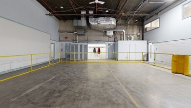 25 Tangiers Rd, Toronto, ON à louer Numérisation 3D Matterport– Image 2 sur 28