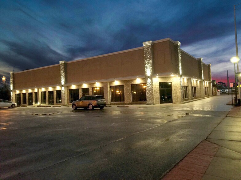 208-216 N Main St, Creve Coeur, IL à louer - Photo de l’immeuble – Image 3 sur 3
