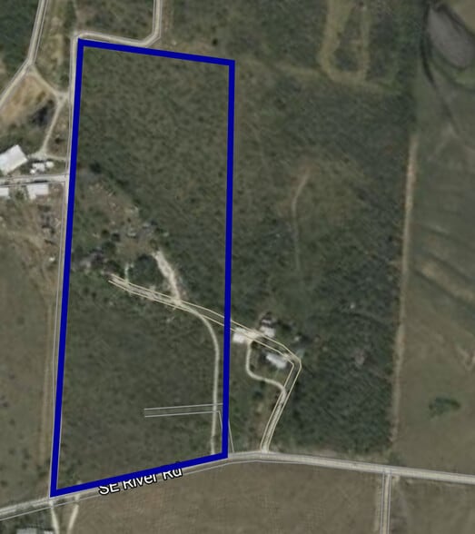 4921 SE River Rd, Martindale, TX à vendre - Aérien – Image 1 sur 4
