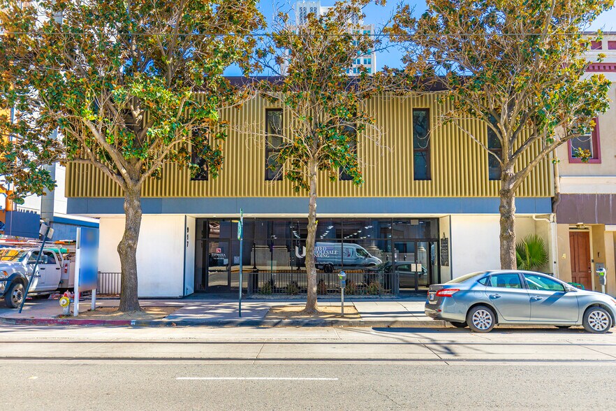 917 7th St, Sacramento, CA à vendre - Photo de l’immeuble – Image 1 sur 34