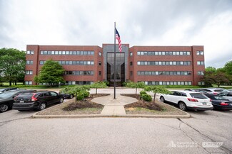 Plus de détails pour 26301 Curtiss Wright Pky, Richmond Heights, OH - Bureau à louer