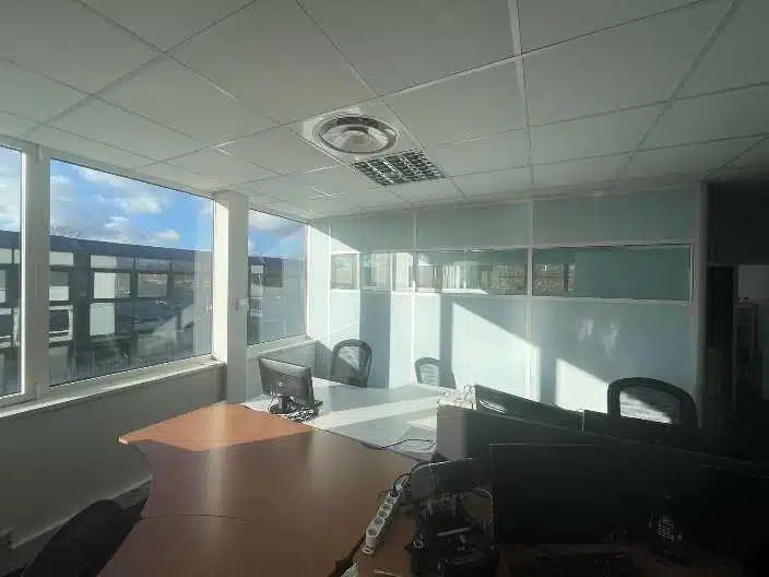 9 Rue Linus-Carl-Pauling, Mont-Saint-Aignan à louer Photo intérieure– Image 1 sur 2