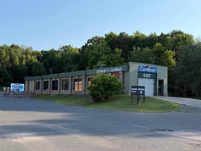 135 Brookton Road, Marquette, MI à vendre - Photo de l’immeuble – Image 1 sur 10