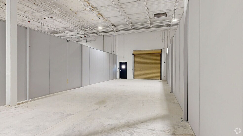 4121 34th St, Orlando, FL à louer - Numérisation 3D Matterport – Image 3 sur 31