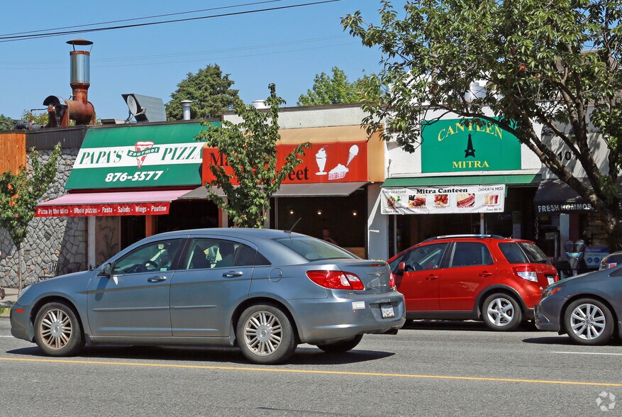3030-3034 Main St, Vancouver, BC à louer - Photo de l’immeuble – Image 3 sur 3