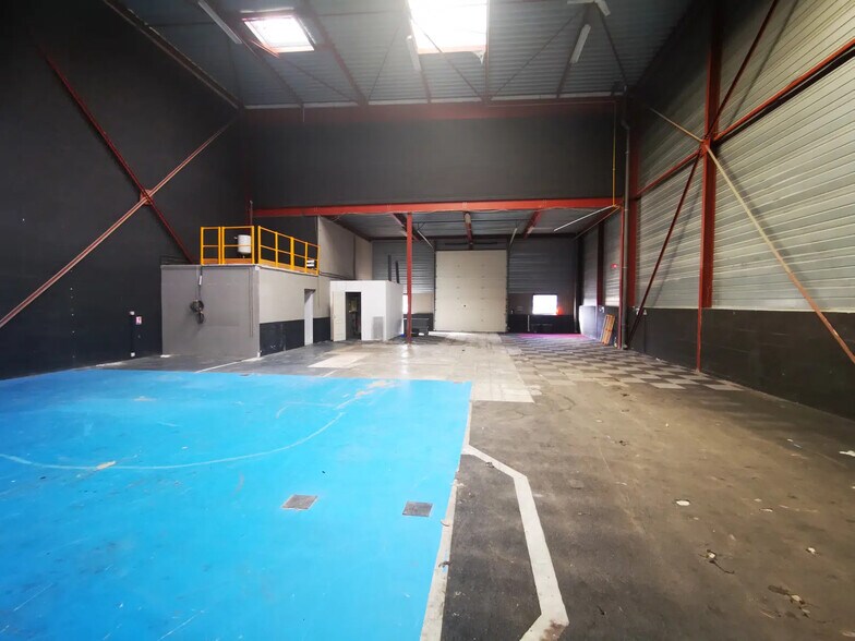 Local d’activités dans Montévrain à louer - Photo de l’immeuble – Image 2 sur 5