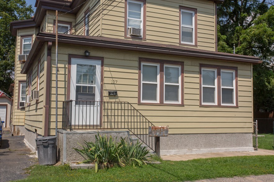 127 Saude Ave, Essington, PA à vendre - Photo de l’immeuble – Image 2 sur 20