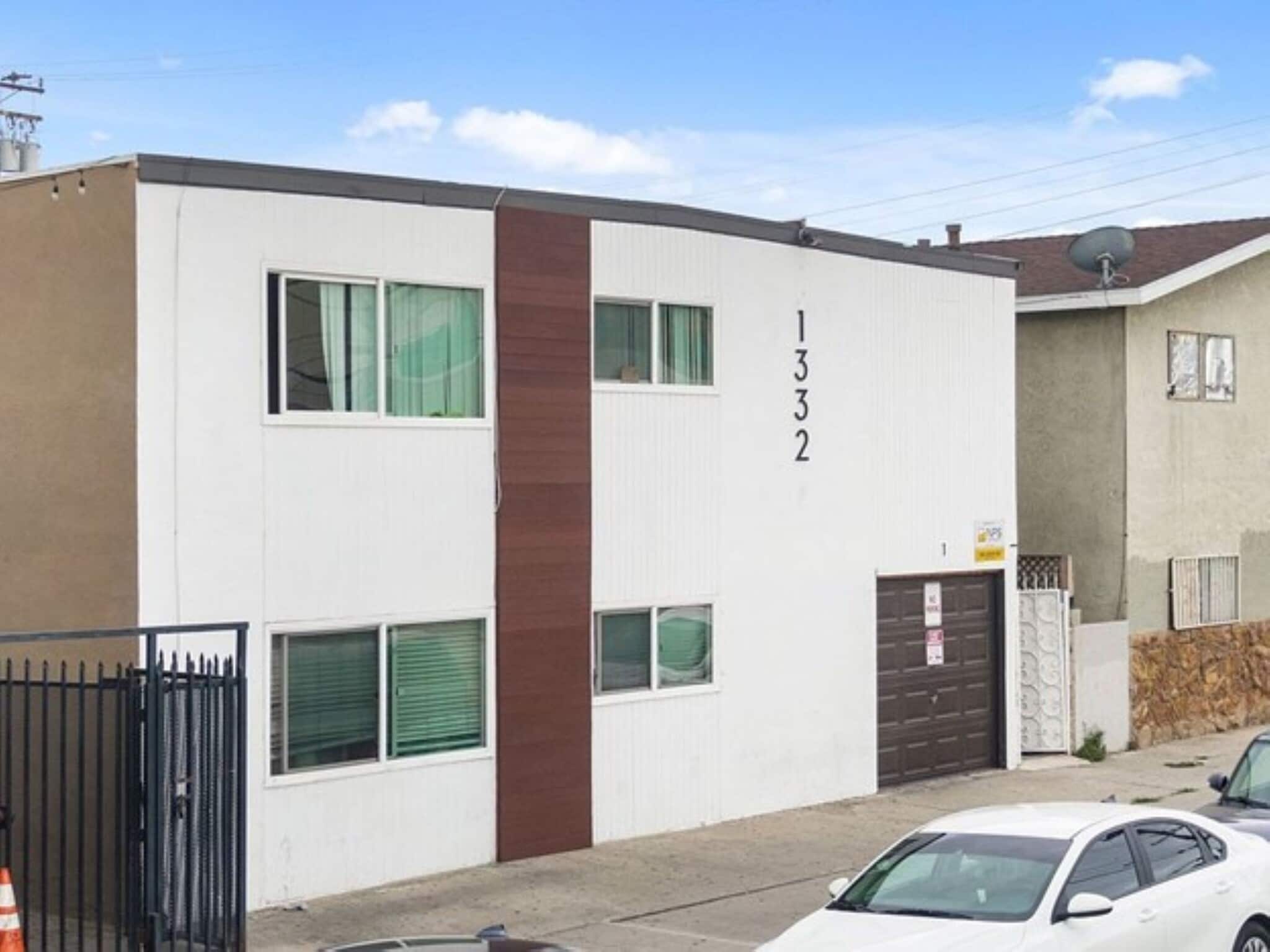 1332 Walnut Ave, Long Beach, CA à vendre Photo de l’immeuble– Image 1 sur 14