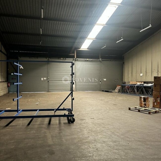 Plus de détails pour Industriel/Logistique à louer
