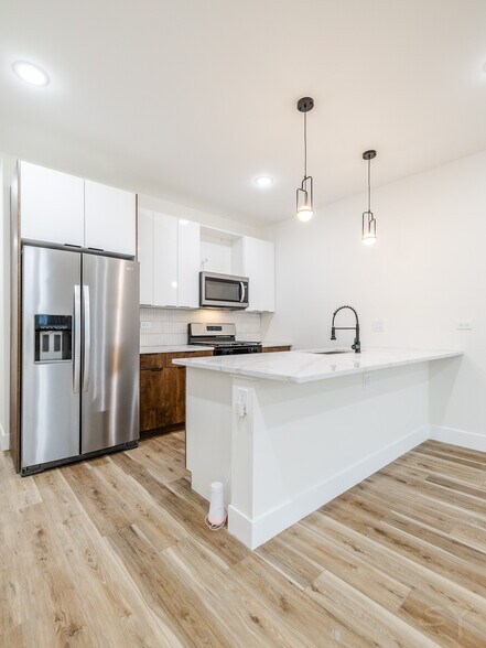 6328 S Evans Ave, Chicago, IL à vendre - Photo de l’immeuble – Image 3 sur 65