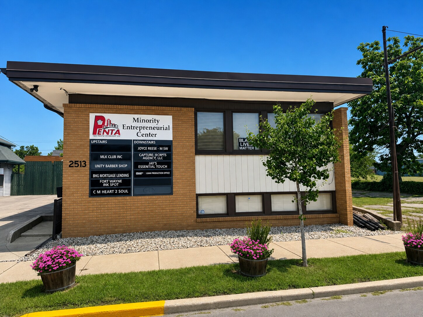 2513 S Calhoun St, Fort Wayne, IN à vendre Photo de l’immeuble– Image 1 sur 8