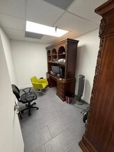9300-9410 NW 100th St, Medley, FL à louer Photo intérieure– Image 2 sur 8