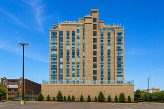 Plus de détails pour 61-27 186th St, Fresh Meadows, NY - Spécialisé à vendre