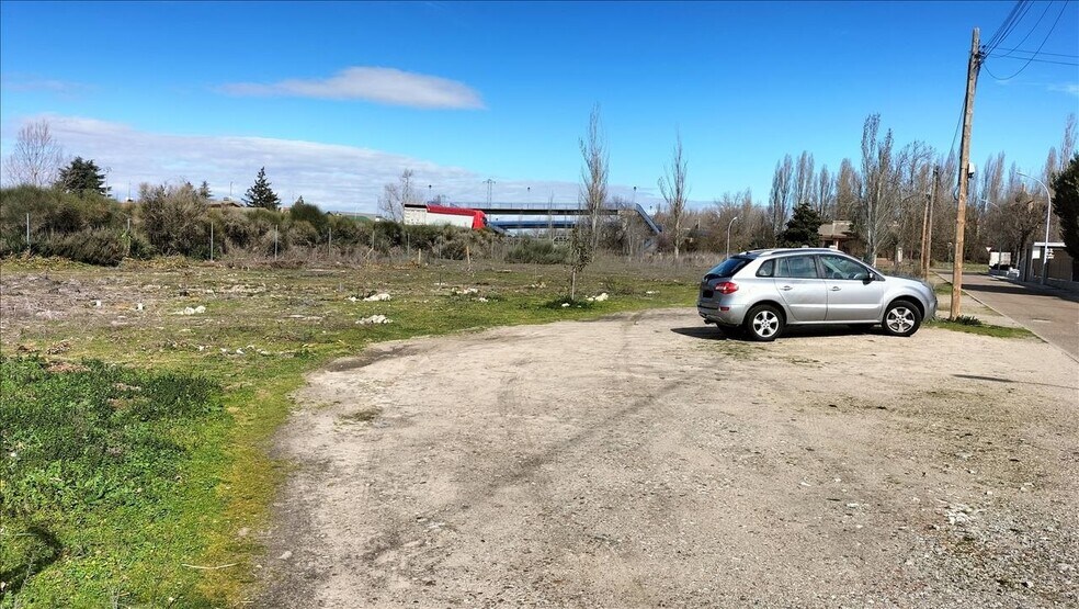 Lugar Sector 9 la Estación, Laguna de Duero, Valladolid à vendre - Photo de l’immeuble – Image 1 sur 12