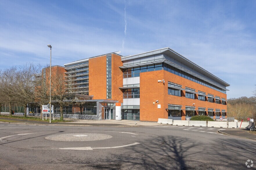 Westwood Way, Coventry à louer - Photo principale – Image 1 sur 2