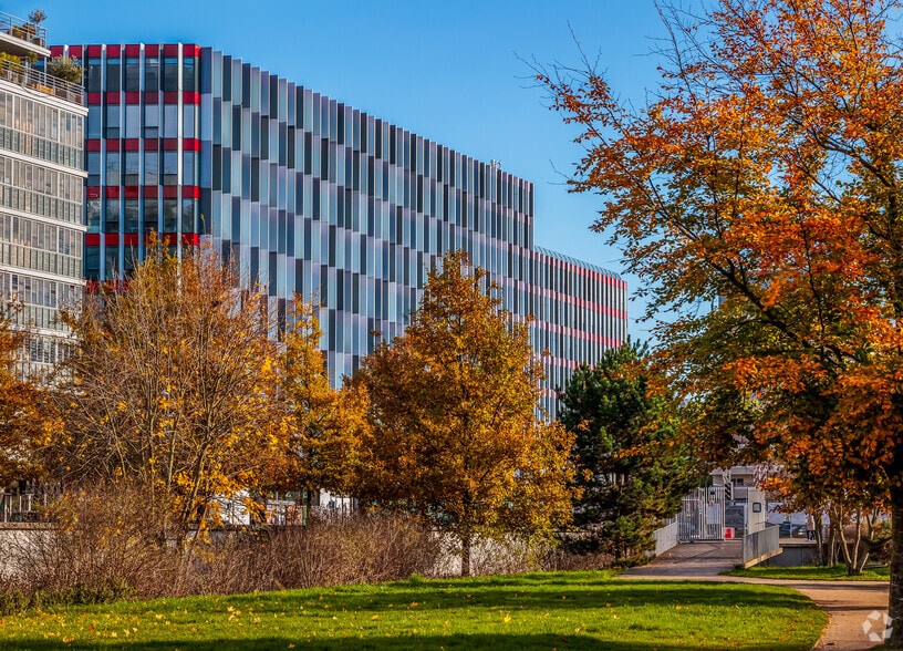 40 Avenue Pierre Lefaucheux, Boulogne-Billancourt à louer - Photo de l’immeuble – Image 2 sur 6