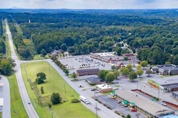 626-658 Center Dr, Lincolnton, NC à vendre - Autre – Image 1 sur 1