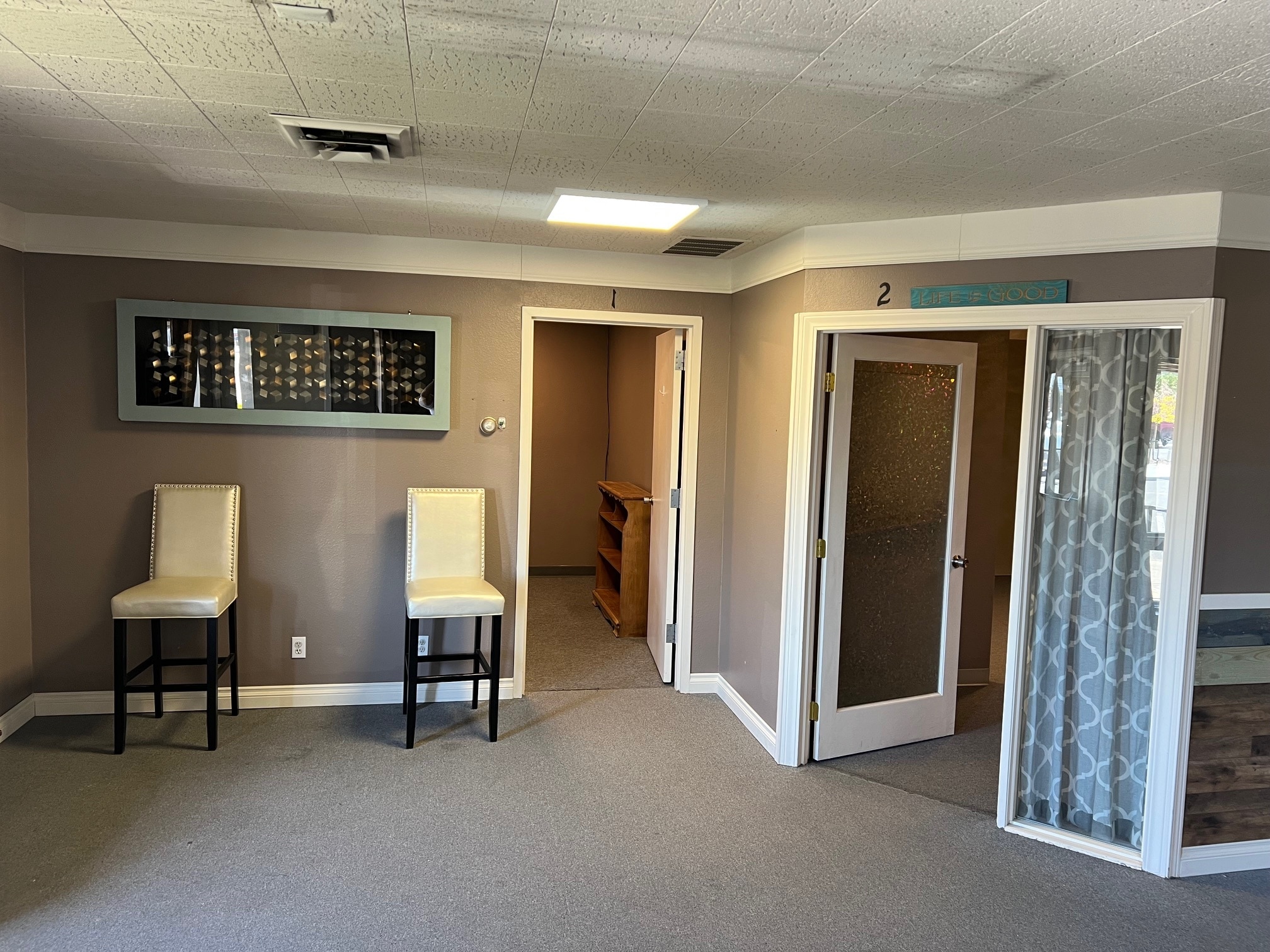 185 NE 4th St, Prineville, OR à louer Photo intérieure– Image 1 sur 21