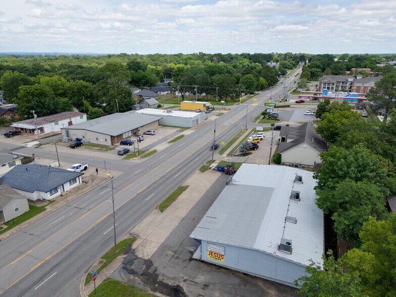 4612 Grand Ave, Fort Smith, AR à louer - Photo de l’immeuble – Image 3 sur 8