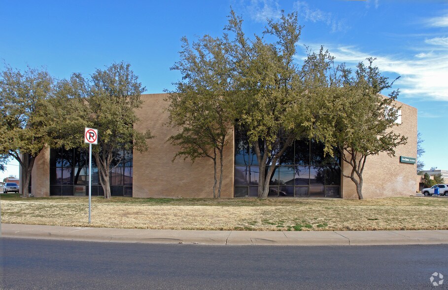 1901 E 37th St, Odessa, TX à louer - Photo principale – Image 1 sur 7