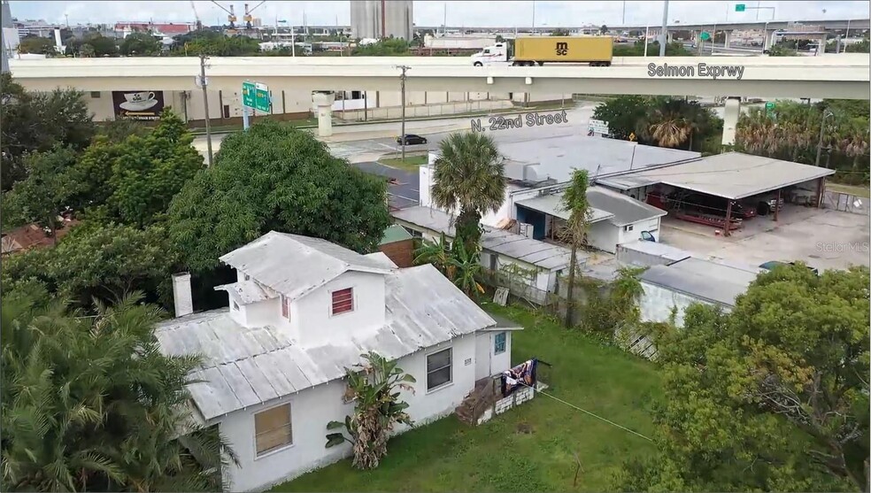 407 N 22nd St, Tampa, FL à vendre - Photo de l’immeuble – Image 3 sur 9