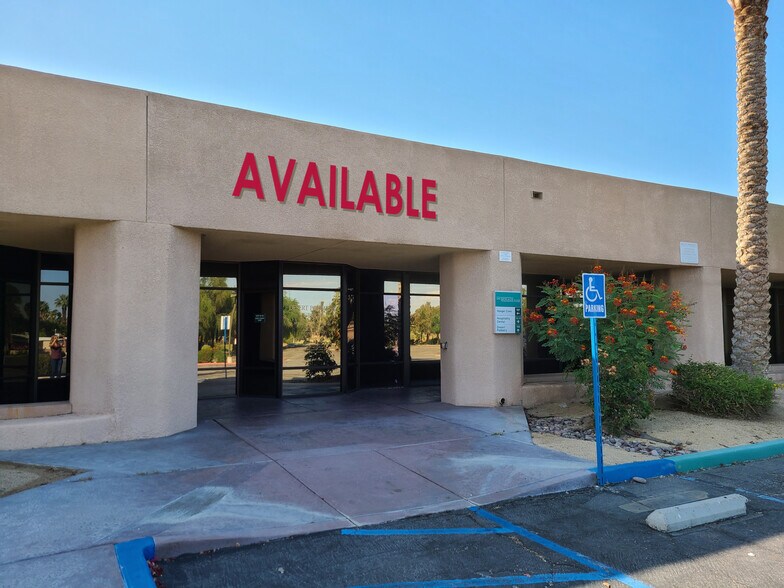 69730 Highway 111, Rancho Mirage, CA à louer - Photo de l’immeuble – Image 3 sur 4
