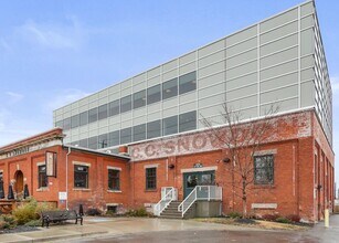 2010 11th St SW, Calgary, AB à vendre Photo de l’immeuble– Image 1 sur 2