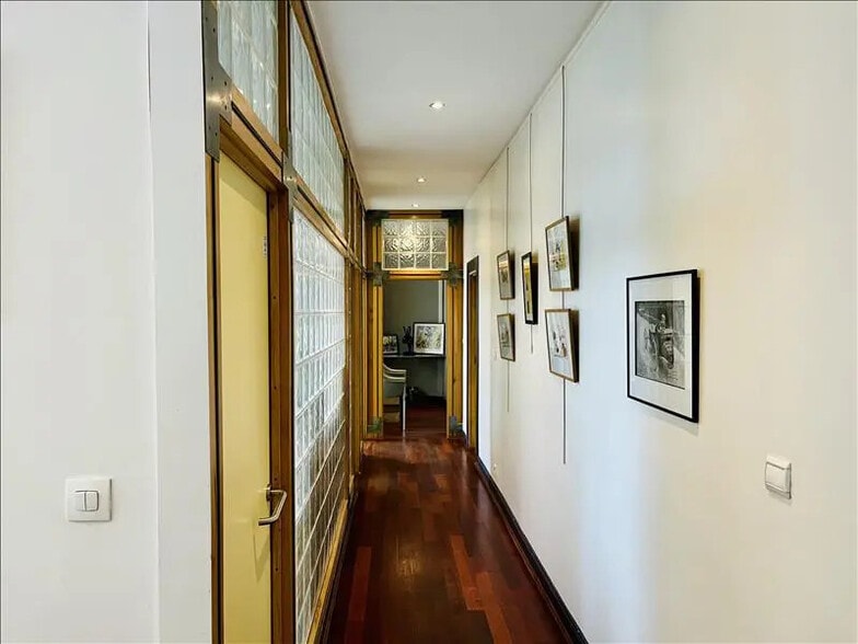 Bureau dans Bordeaux à vendre - Photo de l’immeuble – Image 3 sur 4