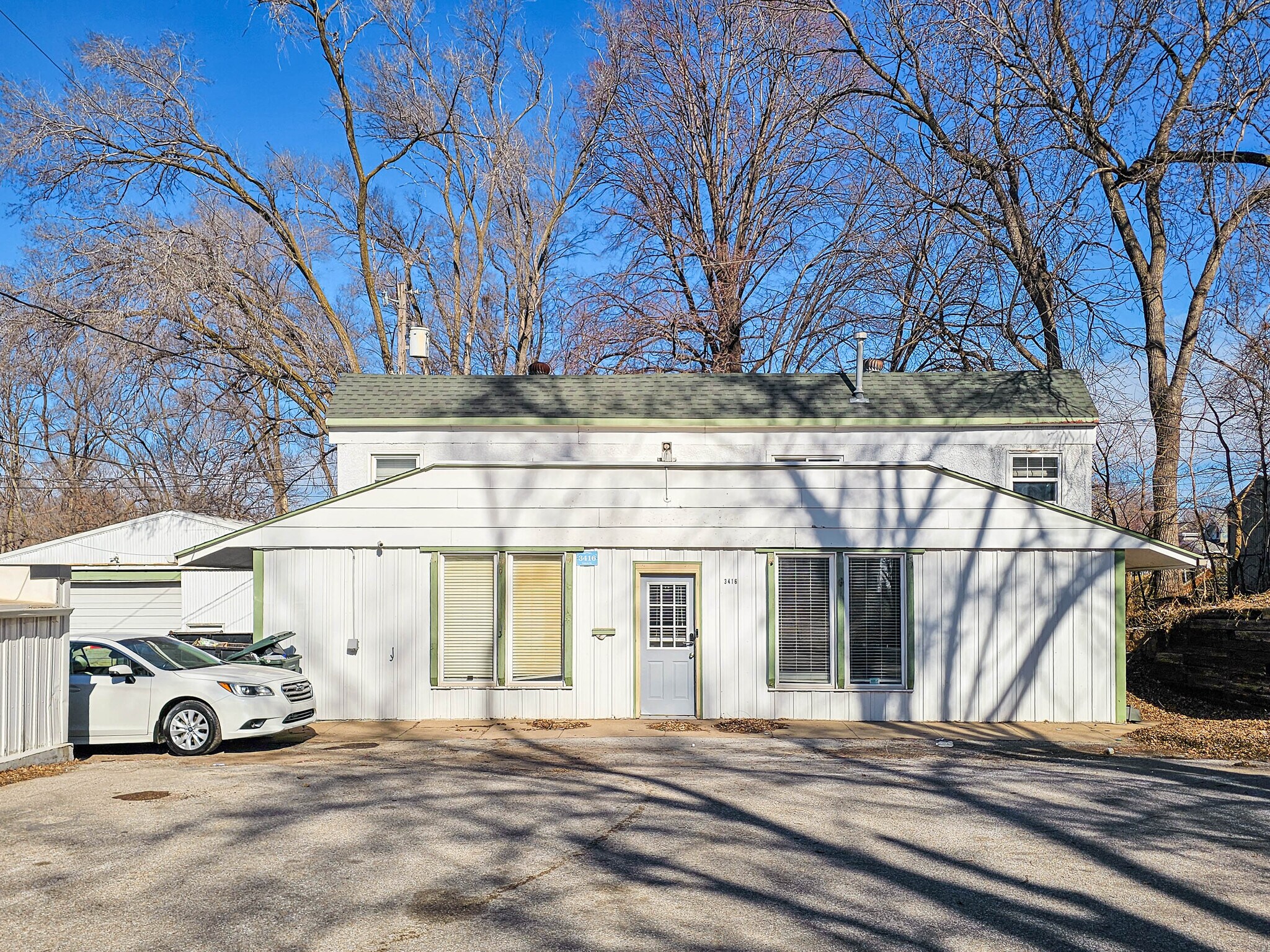 3416 Vinton St, Omaha, NE à louer Photo principale– Image 1 sur 3