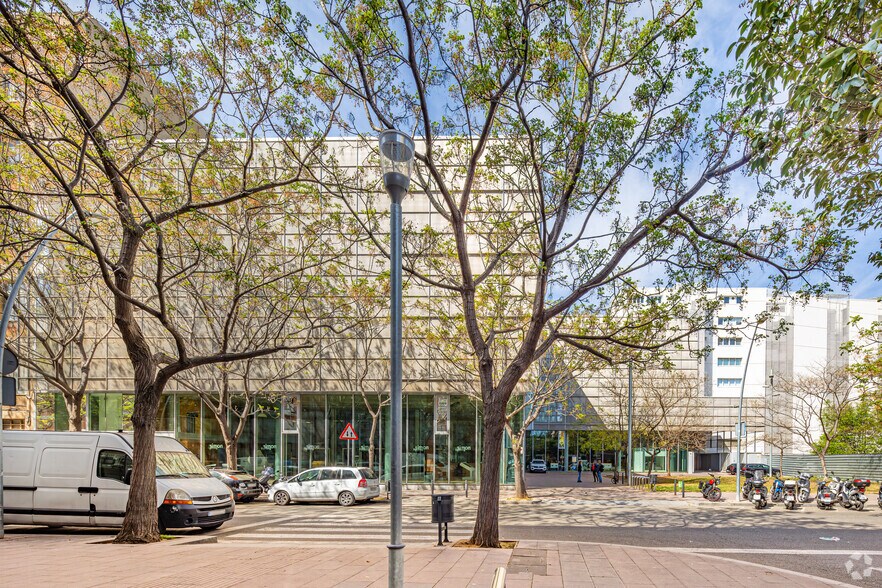 Carrer de la Séquia Madriguera, 16, Barcelone, Barcelona à louer - Photo de l’immeuble – Image 3 sur 3