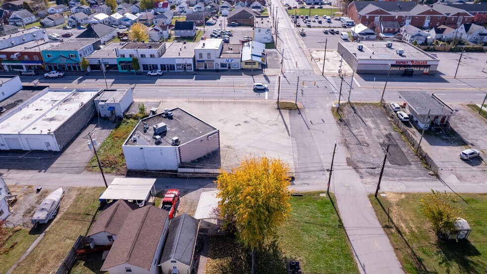 4860 Maccorkle Ave SW, Charleston, WV à vendre - Aérien – Image 1 sur 16